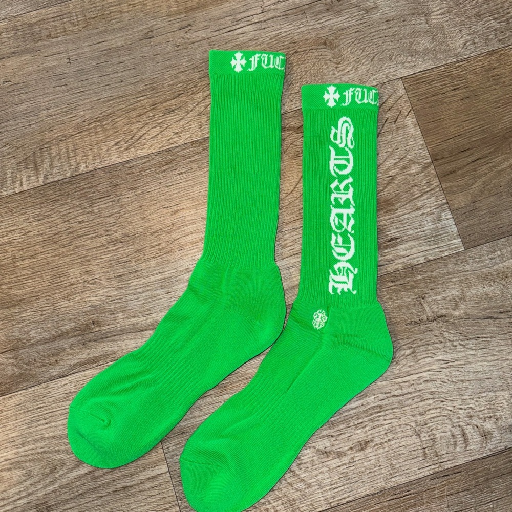 GREEN CHROME HEARTS *F*CK YOU* SOCKS - Picture 1 of 1